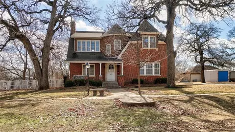 708 W Washington St, Tecumseh, OK 74873