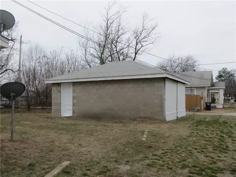 232 N Kickapoo Ave, Shawnee, OK 74801 photo 4
