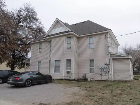 232 N Kickapoo Ave, Shawnee, OK 74801 photo 3