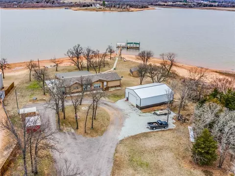15405 Perry Rd, Shawnee, OK 74801