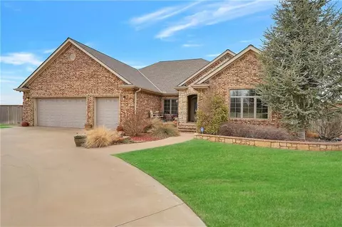 601 Konner Cir, Sayre, OK 73662