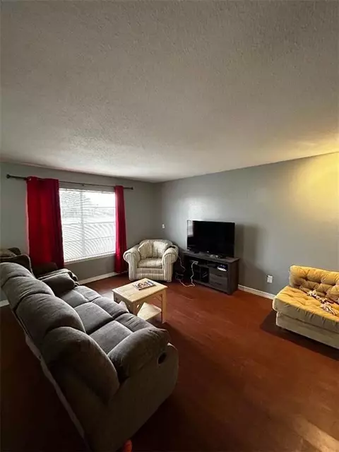 10 NE 3rd St, Tuttle, OK 73089 photo 6