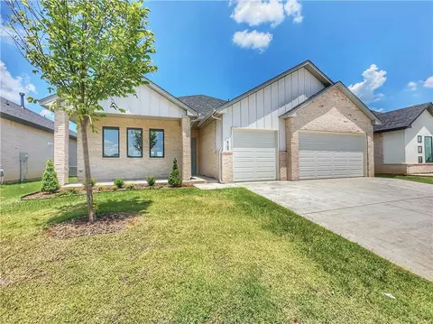 8109 NW 152nd Ter, Edmond, OK 73013