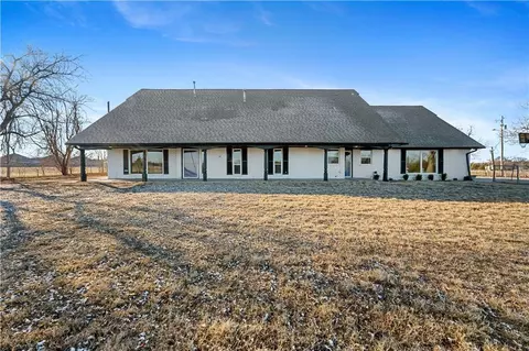 7716 NW 122nd St, Oklahoma City, OK 73142