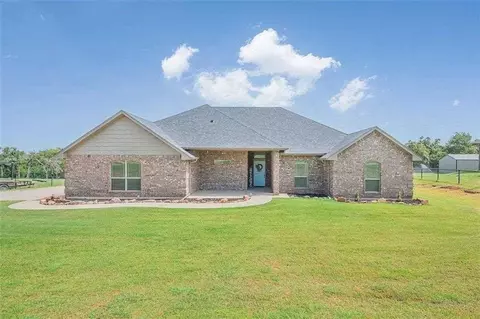 5794 Cedar Tree Cir, Guthrie, OK 73044