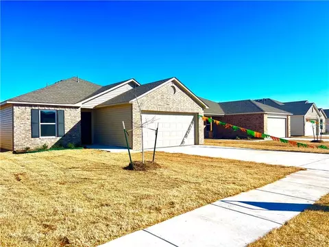 3003 Brooke Rd, Chickasha, OK 73018 photo 1