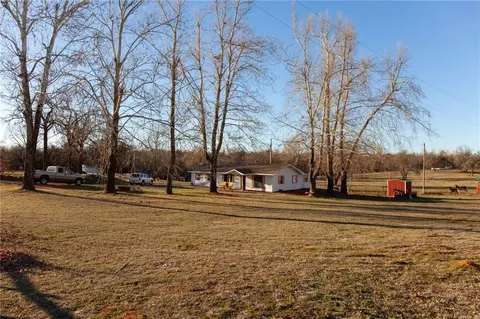 3100 E Charter Oak Rd, Guthrie, OK 73044 photo 2