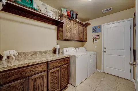 4235 Macys Pl, Moore, OK 73160 photo 6