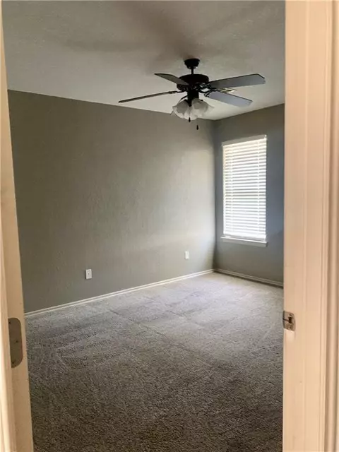 4414 Willowpoint Dr #4416, Norman, OK 73072 photo 14