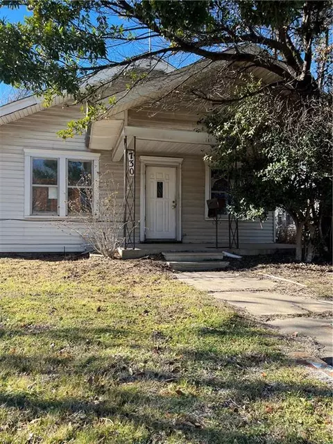 730 N Kickapoo Ave, Shawnee, OK 74801 photo 1