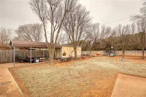 310 Pawnee Rd, Foss, OK 73647 photo 18