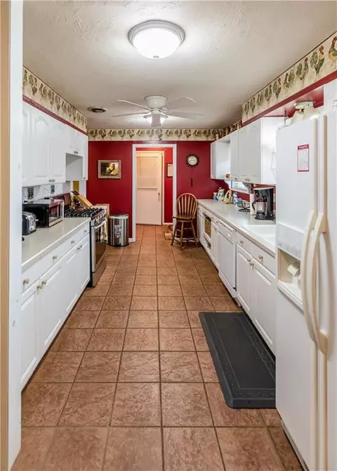 310 Pawnee Rd, Foss, OK 73647 photo 10