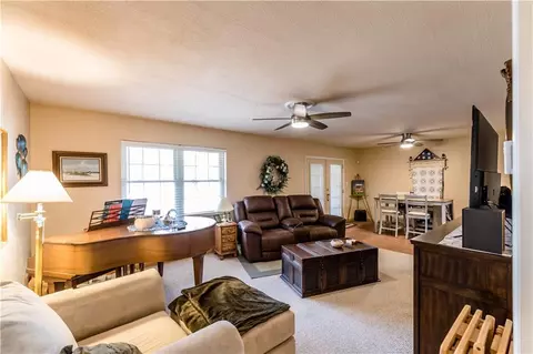 310 Pawnee Rd, Foss, OK 73647 photo 2