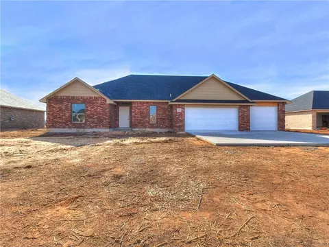 2209 E Grassland Ln, Stillwater, OK 74074