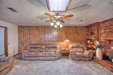 1123 N Sara Rd, Tuttle, OK 73089 photo 6
