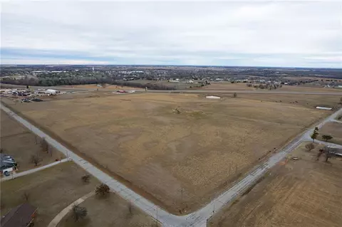 81 Highway Hwy, Rush Springs, OK 73082