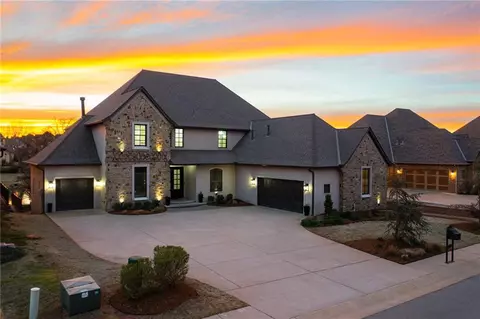 4601 Roundup Rd, Edmond, OK 73034