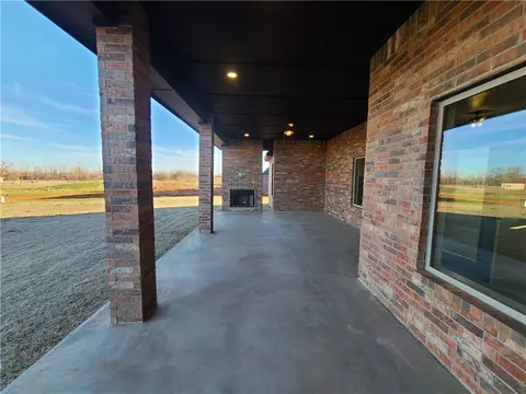 1009 Heritage Hls, Tuttle, OK 73089 photo 3