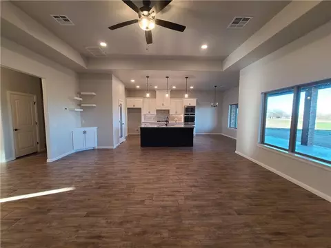 1009 Heritage Hls, Tuttle, OK 73089 photo 8