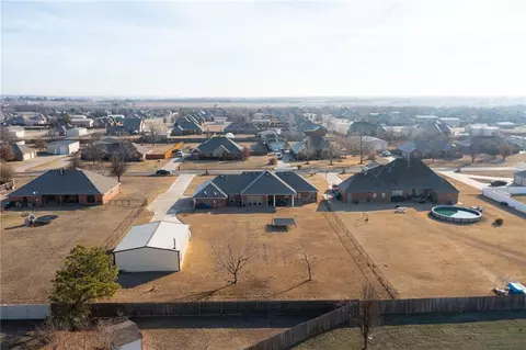 1607 Excaliber Dr, Tuttle, OK 73089 photo 39