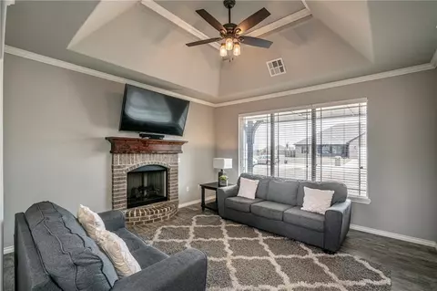 223 Springtree Dr, Harrah, OK 73045 photo 7