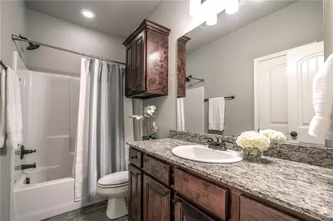 223 Springtree Dr, Harrah, OK 73045 photo 32