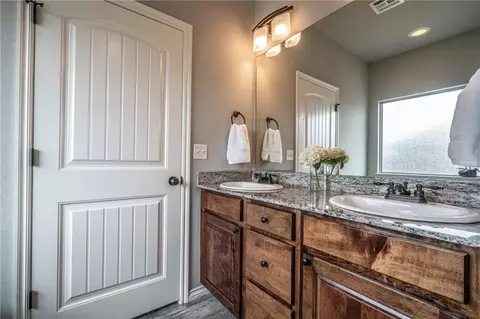 223 Springtree Dr, Harrah, OK 73045 photo 24