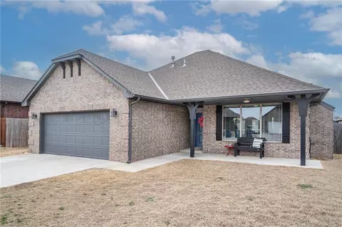 223 Springtree Dr, Harrah, OK 73045 photo 1