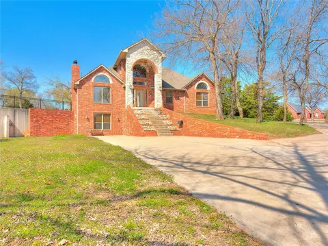 1211 N Morgan Rd, Tuttle, OK 73089
