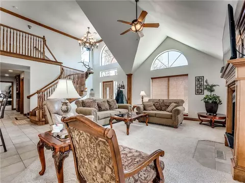 1211 N Morgan Rd, Tuttle, OK 73089 photo 9