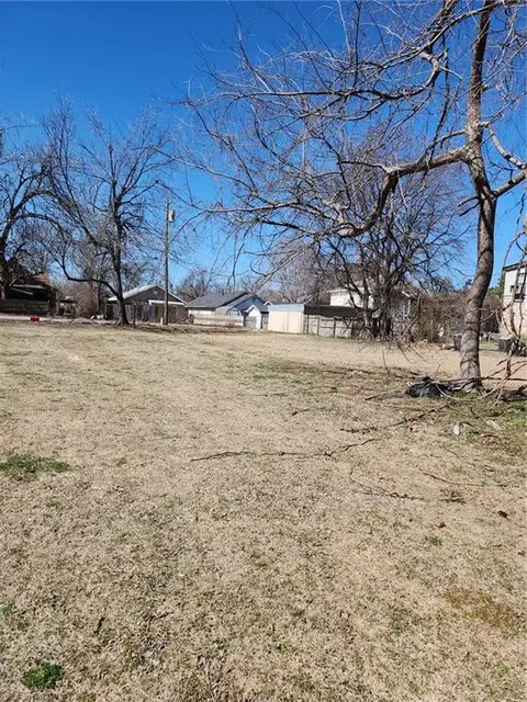 548 N Kickapoo, Shawnee, OK 74801 photo 9