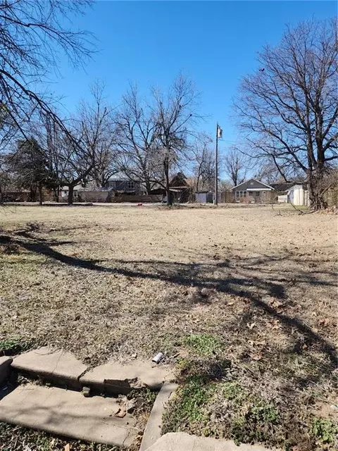 548 N Kickapoo, Shawnee, OK 74801 photo 5
