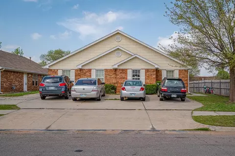 1327 Commerce Dr, Norman, OK 73071