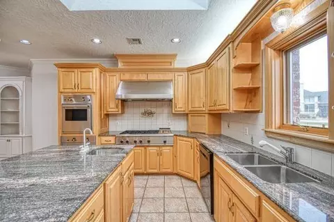 11 Rustic Hills St, Norman, OK 73072 photo 3