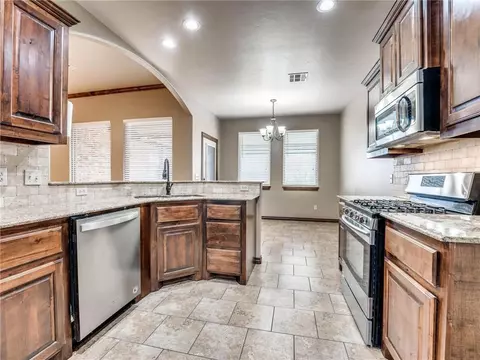 20740 Frontier Pl, Harrah, OK 73045 photo 20