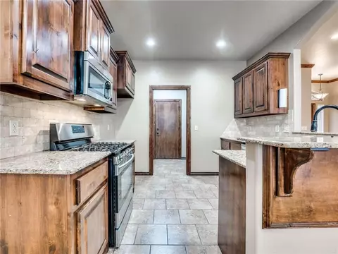 20740 Frontier Pl, Harrah, OK 73045 photo 17