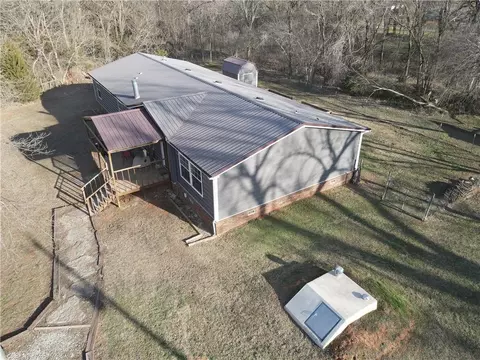 21951 Stevens Rd, Tecumseh, OK 74873 photo 5