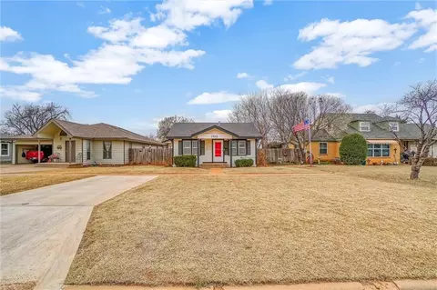 1515 N Lee St, Altus, OK 73521