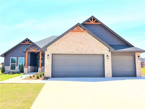 9224 SW 42nd St, Oklahoma City, OK 73179