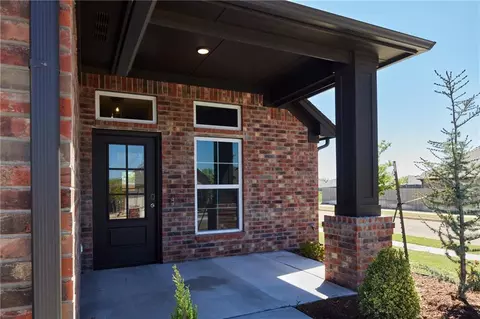200 Ivory Dr, Yukon, OK 73099 photo 4