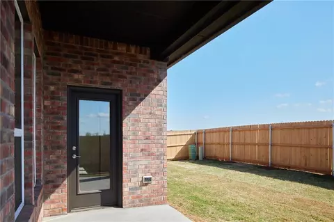 200 Ivory Dr, Yukon, OK 73099 photo 37