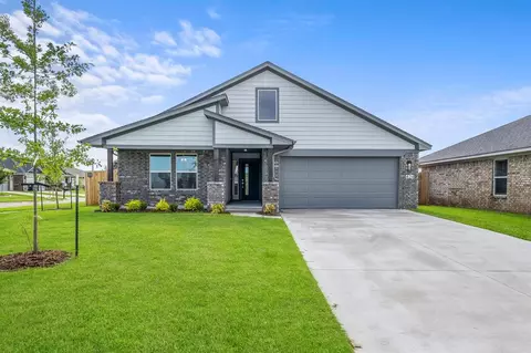 424 Haven St, Yukon, OK 73099