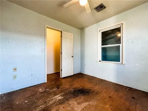219 W Cedar St, Binger, OK 73009 photo 20