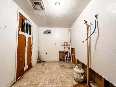 219 W Cedar St, Binger, OK 73009 photo 19