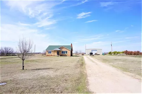 16201 County Road 100 Rd, Perry, OK 73077