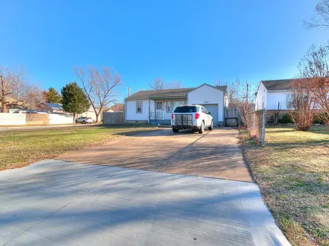 7356 E King St, Tulsa, OK 74115 photo 9