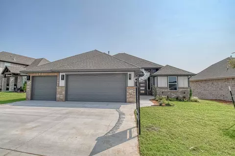 4704 Bermuda Dr, Mustang, OK 73064