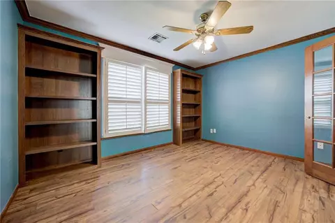 100 Saint Thomas Ave, Moore, OK 73160 photo 13