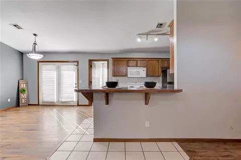 100 Saint Thomas Ave, Moore, OK 73160 photo 17