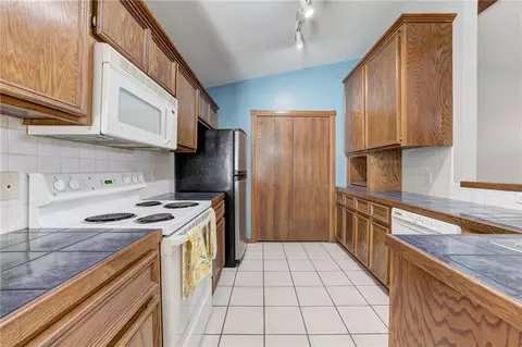 100 Saint Thomas Ave, Moore, OK 73160 photo 19